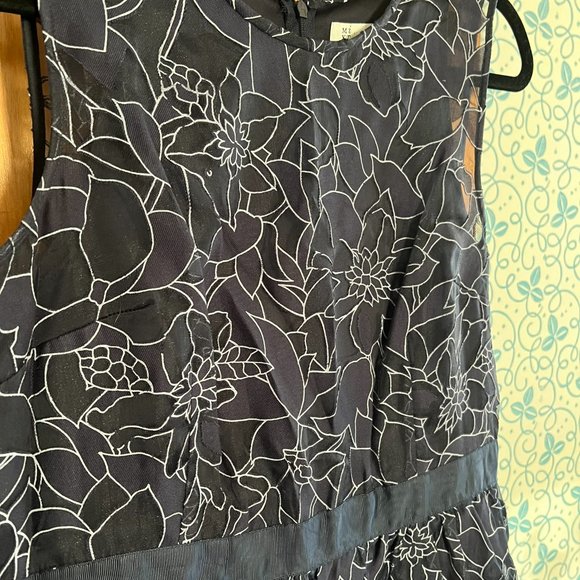 Beautiful Dark Navy Floral Sheer A-Line Dress // MIXT By Heidi Weisel Size 14 - Picture 2 of 6